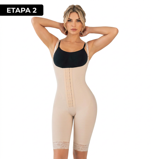Vista frontal de faja beige con avatar TUFIT e insignia ETAPA 2 en negro con letras blancas